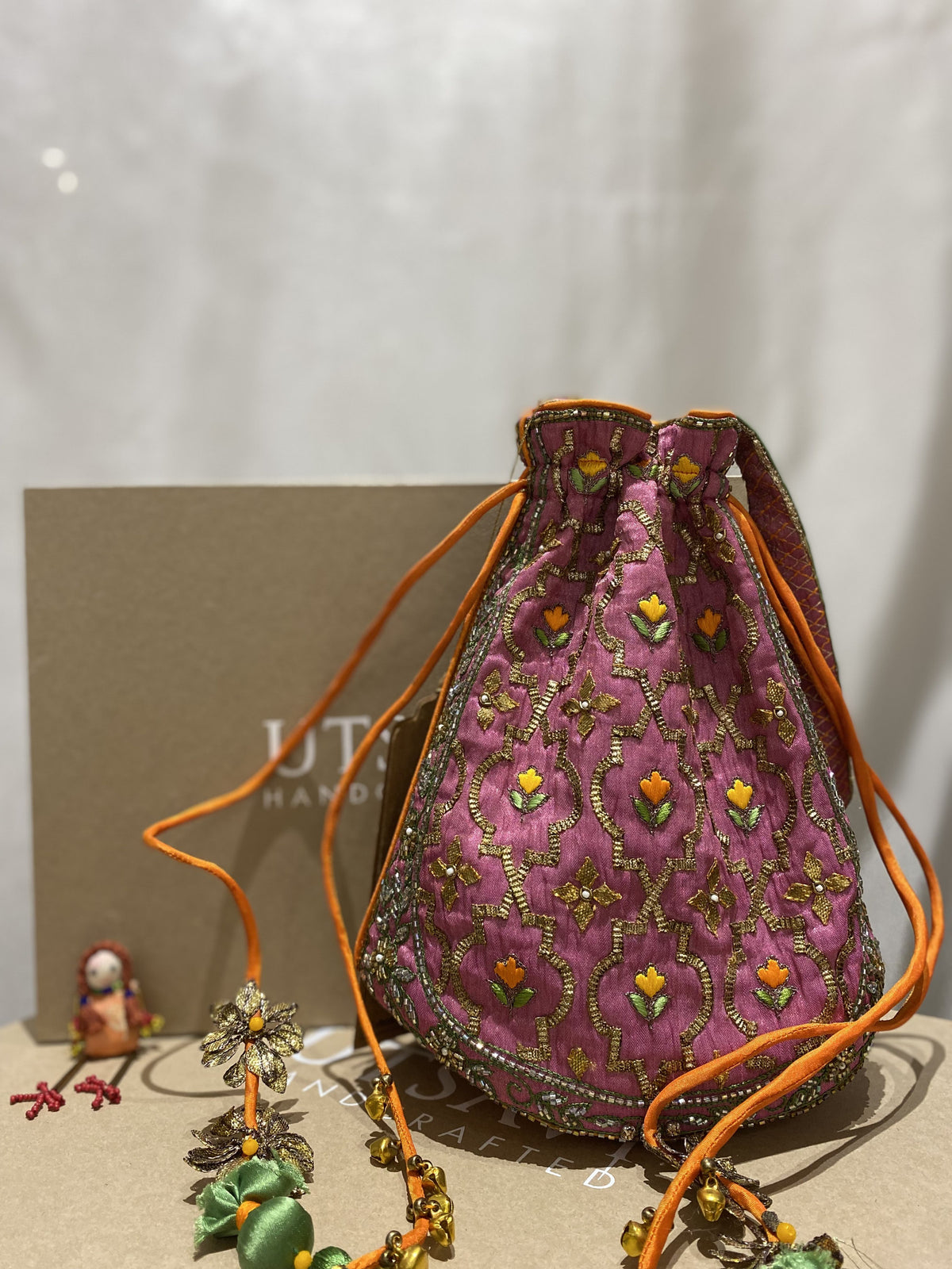 Aafreen handcrafted embroidered potli bag, product photograph 3