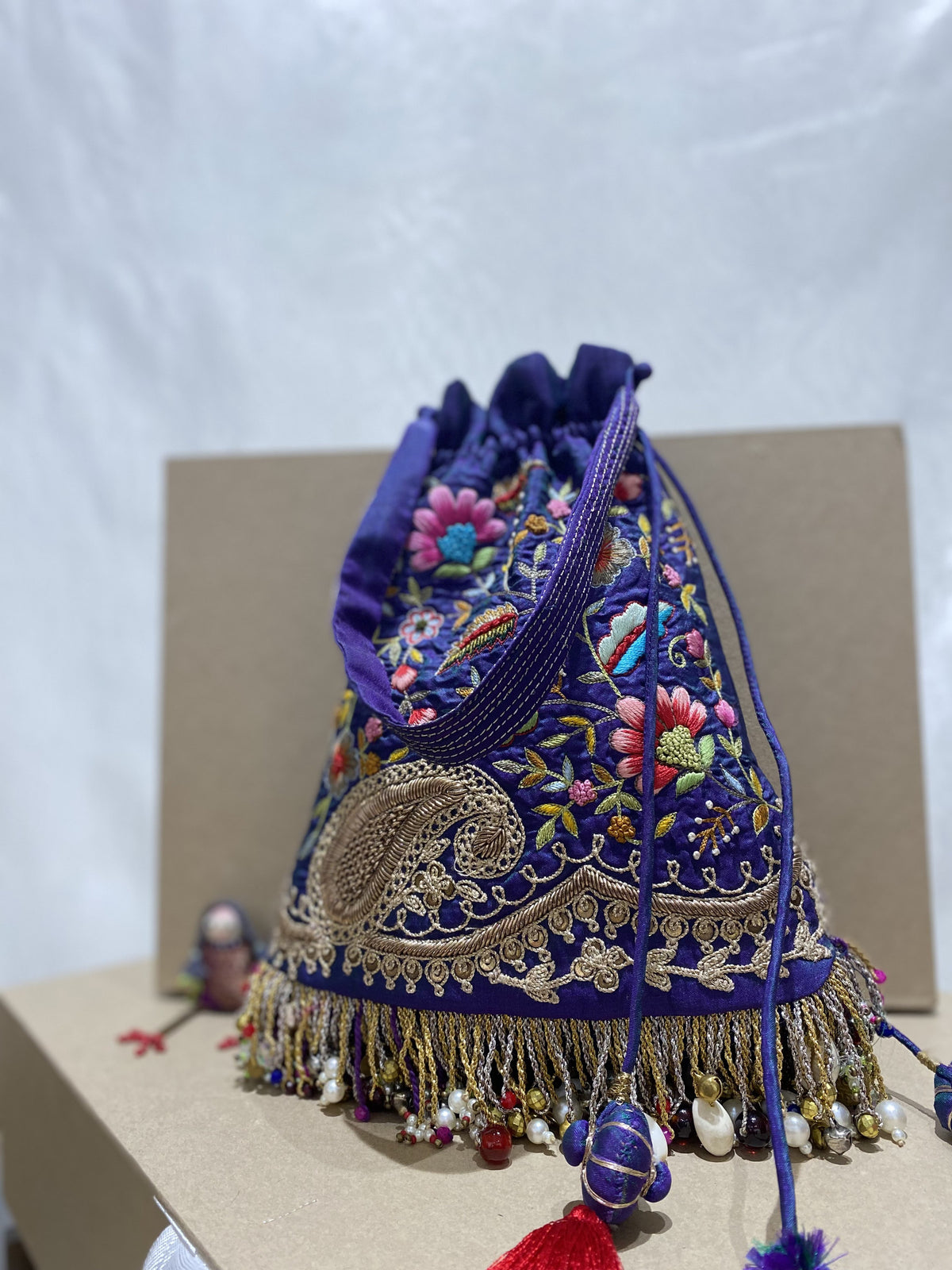 Afsana handcrafted embroidered potli bag, product photograph 4