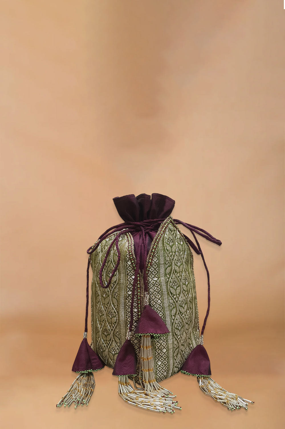 Anahi Brocade Potali