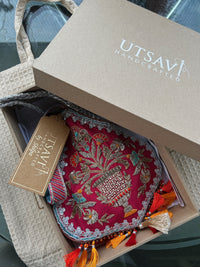 Swarna Leela handcrafted embroidered potli bag, product photograph 4